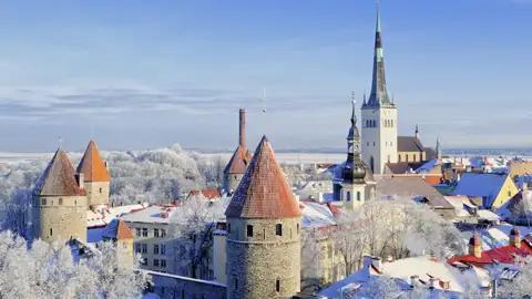 Die bezaubernde Hauptstadt Estlands, Tallinn, ist Ausgangspunkt unserer YOUNG LINE TRAVEL durch den baltischen Staat